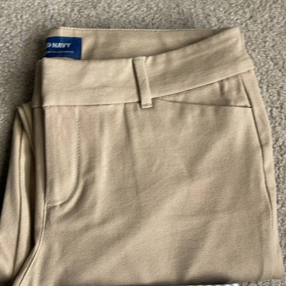 Old navy pants $7 each - Picture 3 of 6